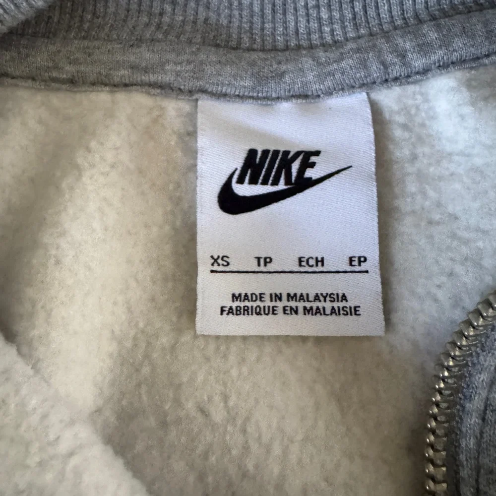 Nike JU Dolphins Cropped Quarter Zip Sweatshirt XS Gray Minimalist Athleisure - Picture 7 of 12